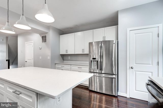 1430 TRAFALGAR LN, Frederick, MD 21701