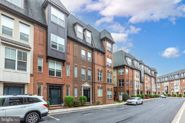 1430 TRAFALGAR LN, Frederick, MD 21701