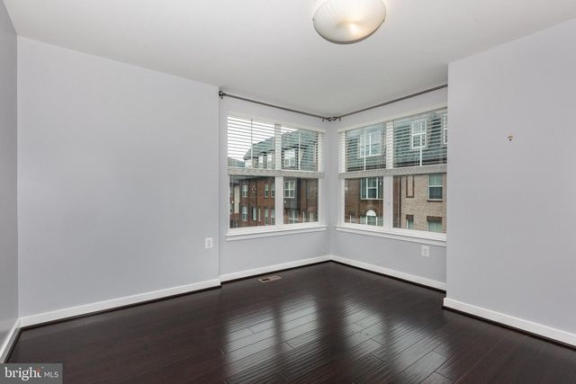 1430 TRAFALGAR LN, Frederick, MD 21701