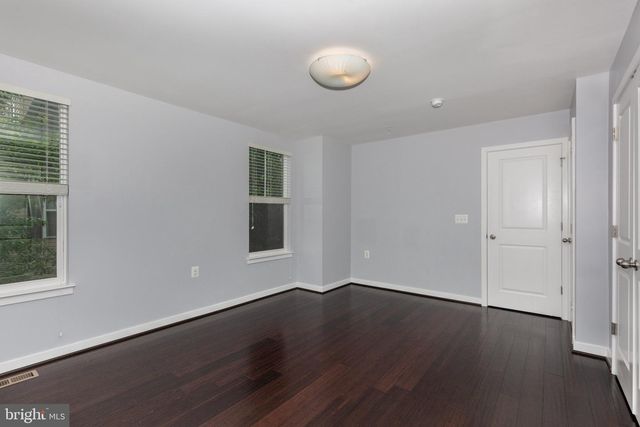 1430 TRAFALGAR LN, Frederick, MD 21701