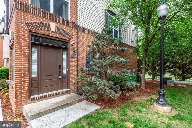 1430 TRAFALGAR LN, Frederick, MD 21701