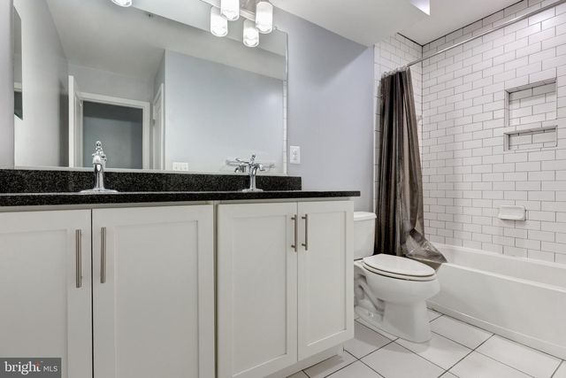 1430 TRAFALGAR LN, Frederick, MD 21701