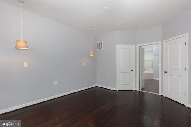 1430 TRAFALGAR LN, Frederick, MD 21701
