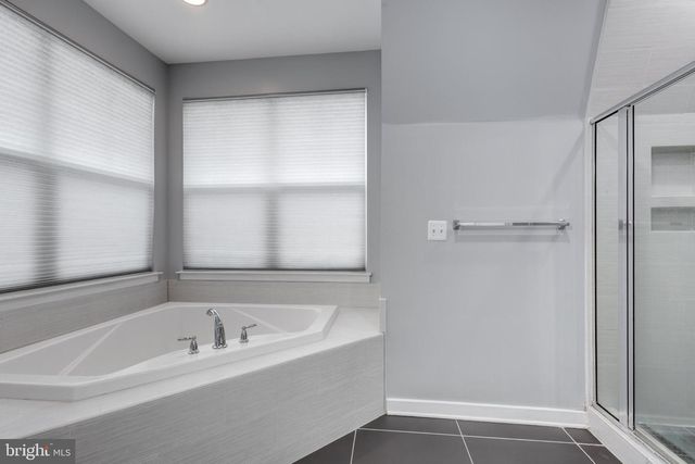 1430 TRAFALGAR LN, Frederick, MD 21701