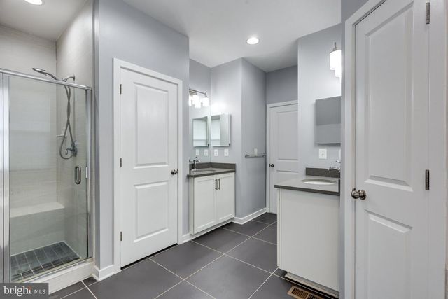 1430 TRAFALGAR LN, Frederick, MD 21701
