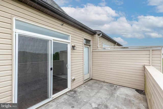 1430 TRAFALGAR LN, Frederick, MD 21701