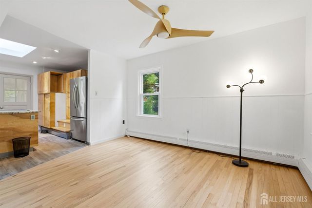 98 S Main Street S, Cranbury, NJ 08512