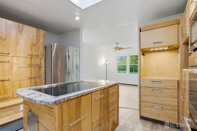 98 S Main Street S, Cranbury, NJ 08512