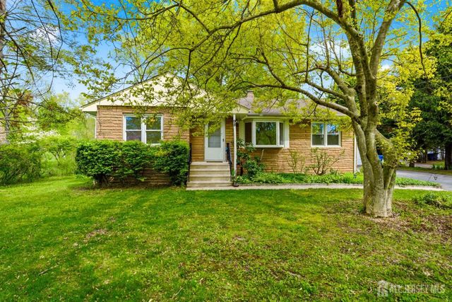 98 S Main Street S, Cranbury, NJ 08512