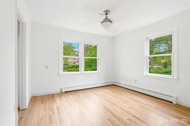 98 S Main Street S, Cranbury, NJ 08512