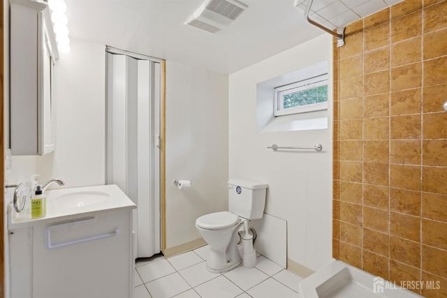 98 S Main Street S, Cranbury, NJ 08512