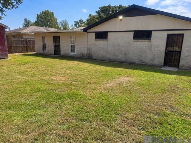 6721 Myrtlewood Dr, Baton Rouge, LA 70812