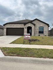 2017 Yarbrough Drive, Anna, TX 75409