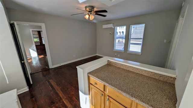 2409 Ridgewood Street, Houston, TX 77006