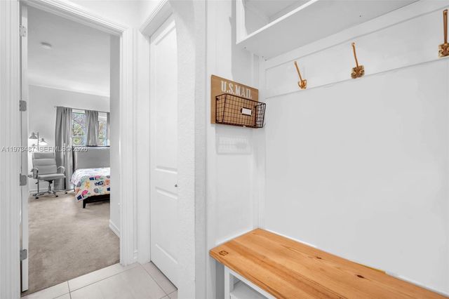 1052 SW 113th Way 1052, Pembroke Pines, FL 33025