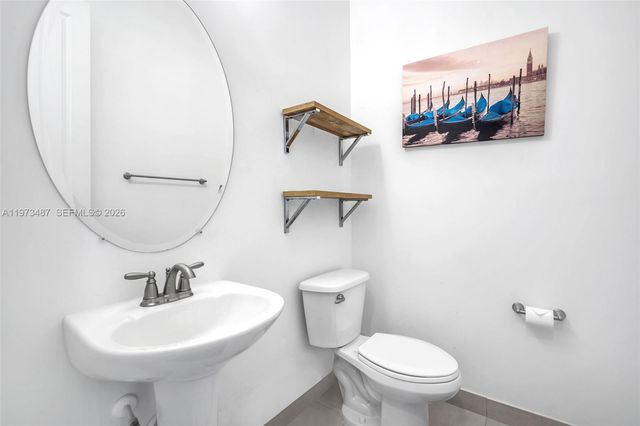 1052 SW 113th Way 1052, Pembroke Pines, FL 33025