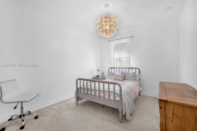 1052 SW 113th Way 1052, Pembroke Pines, FL 33025