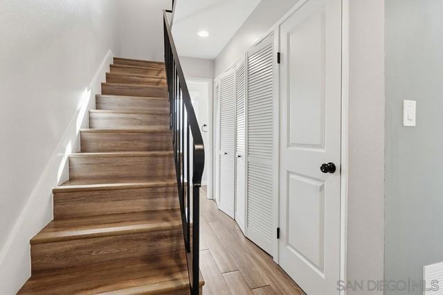 5516 Caminito Roberto, San Diego, CA 92111