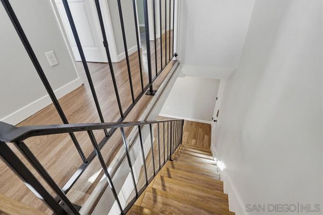 5516 Caminito Roberto, San Diego, CA 92111