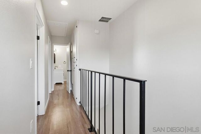 5516 Caminito Roberto, San Diego, CA 92111