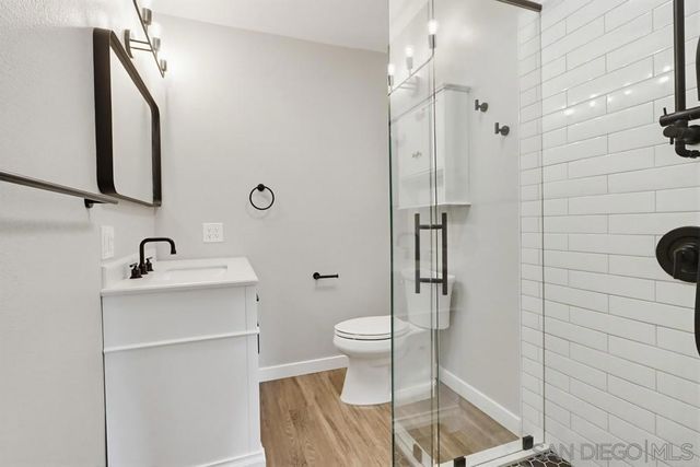 5516 Caminito Roberto, San Diego, CA 92111