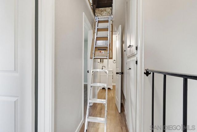 5516 Caminito Roberto, San Diego, CA 92111