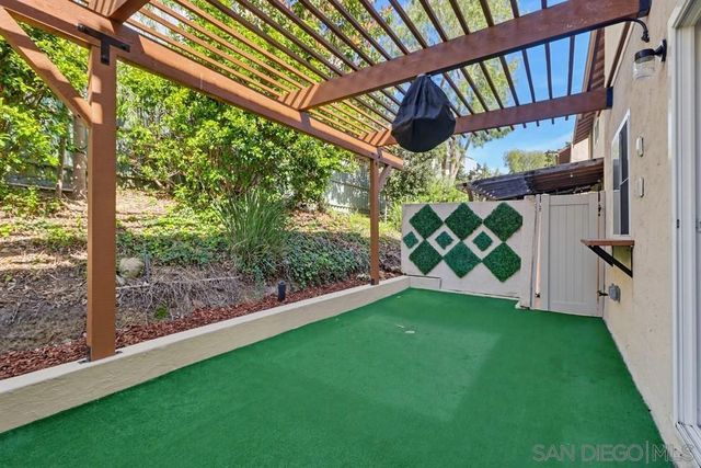 5516 Caminito Roberto, San Diego, CA 92111