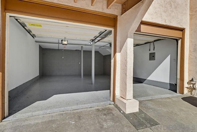 5516 Caminito Roberto, San Diego, CA 92111