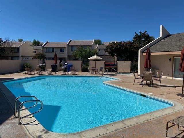 5516 Caminito Roberto, San Diego, CA 92111