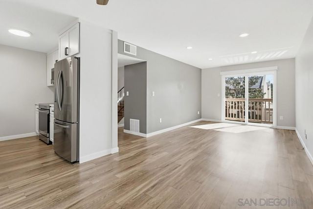 5516 Caminito Roberto, San Diego, CA 92111
