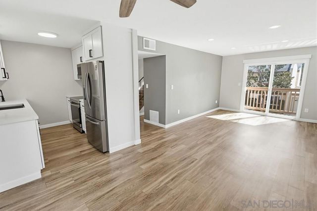 5516 Caminito Roberto, San Diego, CA 92111