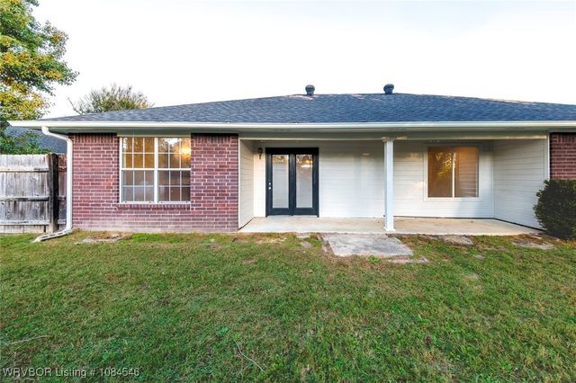 1605 Preakness Place, Sallisaw, OK 74955