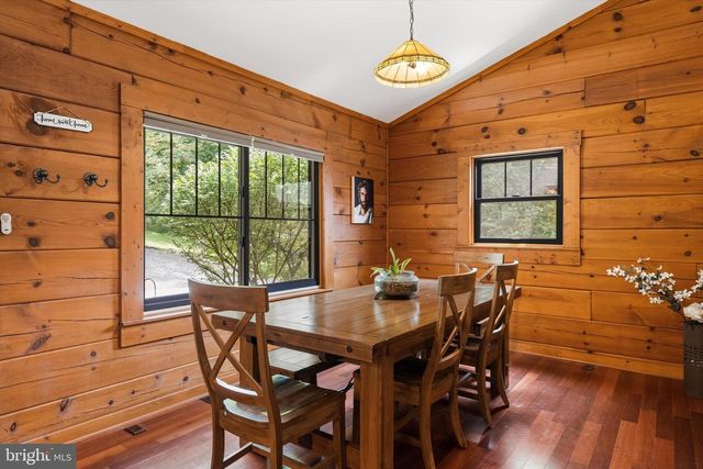3967 HIDDEN VALLEY LN, Linden, VA 22642