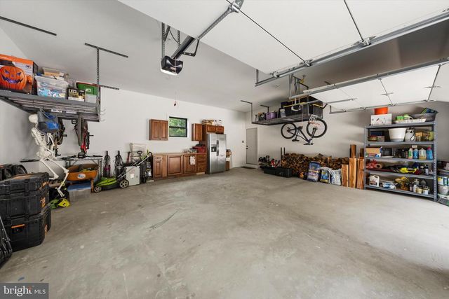 3967 HIDDEN VALLEY LN, Linden, VA 22642