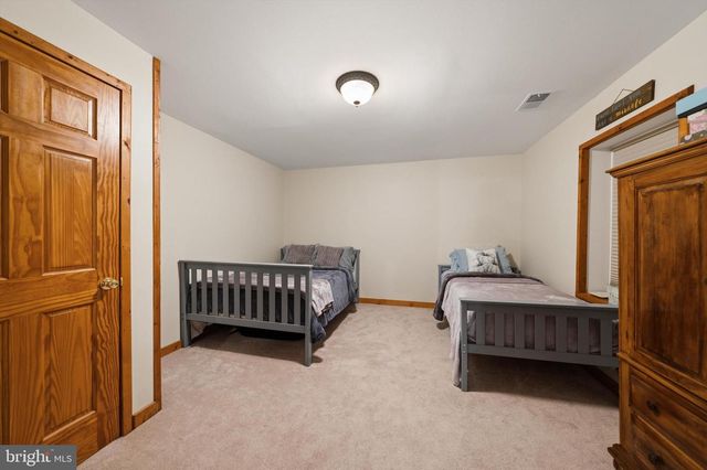 3967 HIDDEN VALLEY LN, Linden, VA 22642