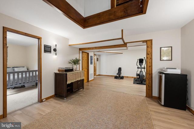 3967 HIDDEN VALLEY LN, Linden, VA 22642