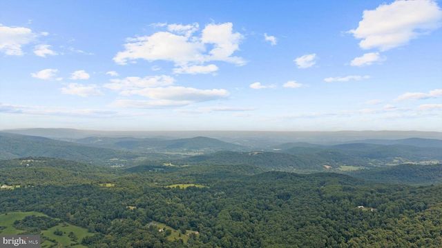 3967 HIDDEN VALLEY LN, Linden, VA 22642