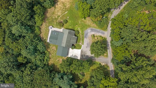 3967 HIDDEN VALLEY LN, Linden, VA 22642