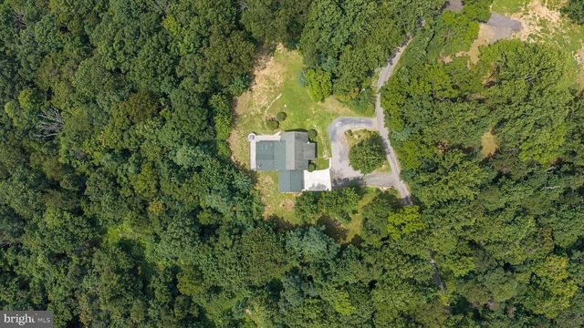 3967 HIDDEN VALLEY LN, Linden, VA 22642