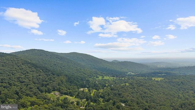 3967 HIDDEN VALLEY LN, Linden, VA 22642