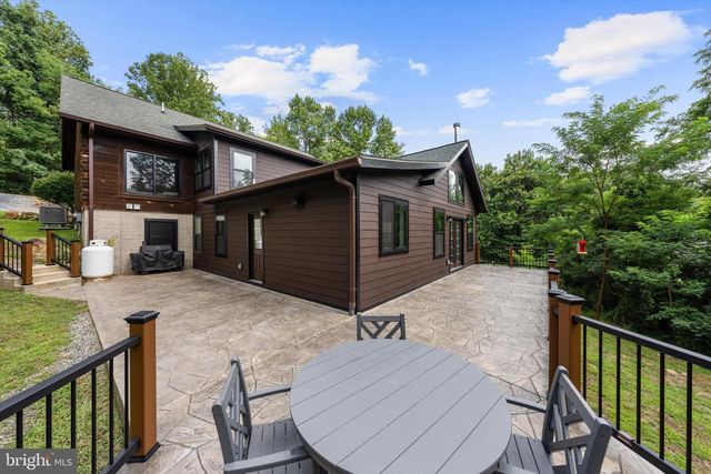 3967 HIDDEN VALLEY LN, Linden, VA 22642