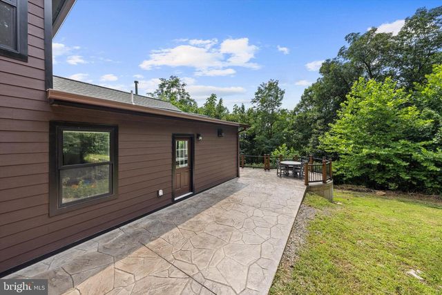 3967 HIDDEN VALLEY LN, Linden, VA 22642