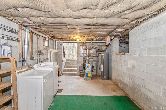 62 Birch Hill Road, Mount Sinai, NY 11766