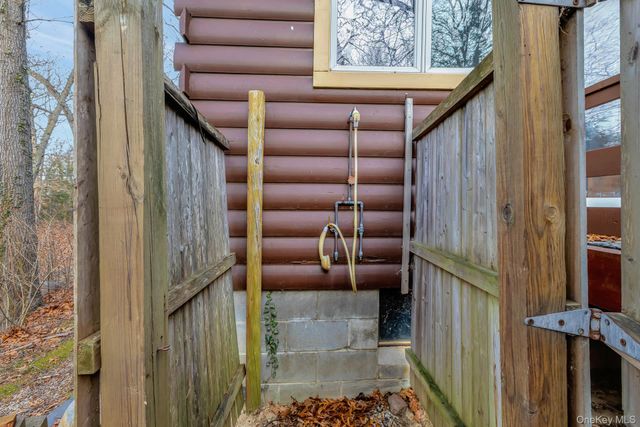 62 Birch Hill Road, Mount Sinai, NY 11766