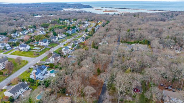 62 Birch Hill Road, Mount Sinai, NY 11766