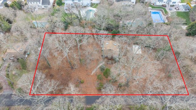 62 Birch Hill Road, Mount Sinai, NY 11766