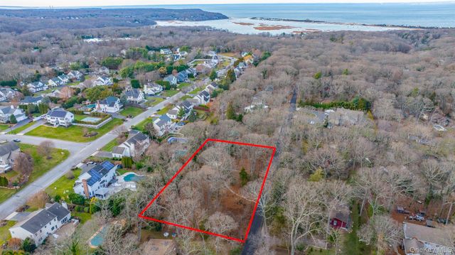 62 Birch Hill Road, Mount Sinai, NY 11766