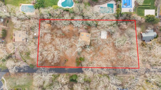 62 Birch Hill Road, Mount Sinai, NY 11766