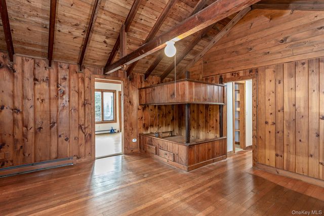 62 Birch Hill Road, Mount Sinai, NY 11766