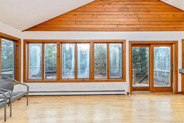 62 Birch Hill Road, Mount Sinai, NY 11766